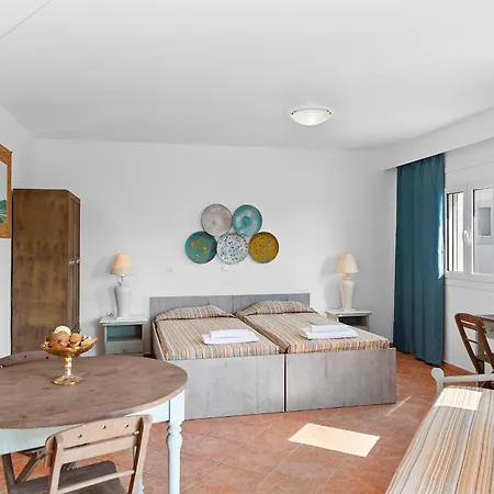 Tommy's Aparthotel