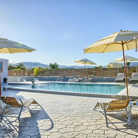 Aparthotel Tommy's 2*