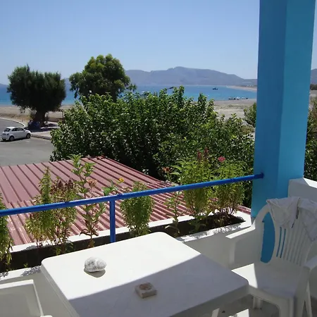 Tommy's Aparthotel Charaki