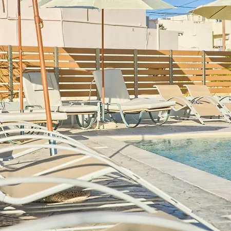 Tommy's Aparthotel 3*