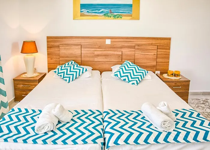 Tommy's شاراكي