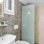 Tommy's Hotel de apartamente Haraki