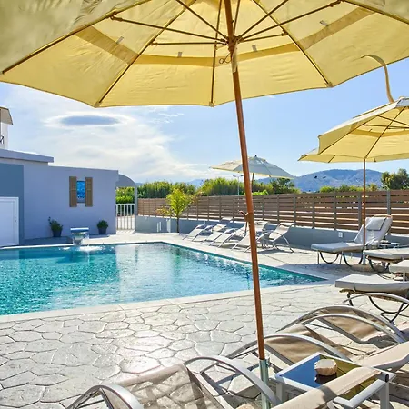Tommy's Aparthotel 3*