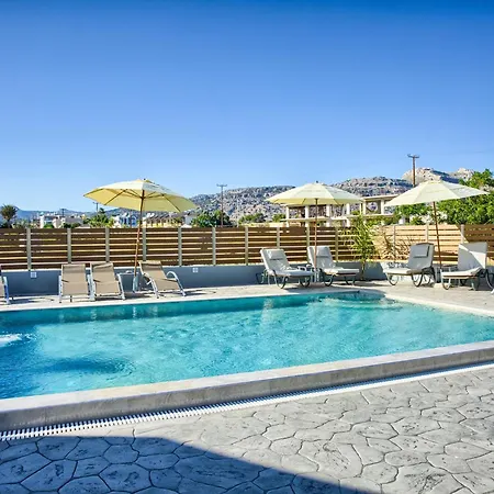 Hotel apartamentowy Tommy's Charaki